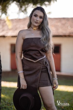 Saia suede - com aplicações